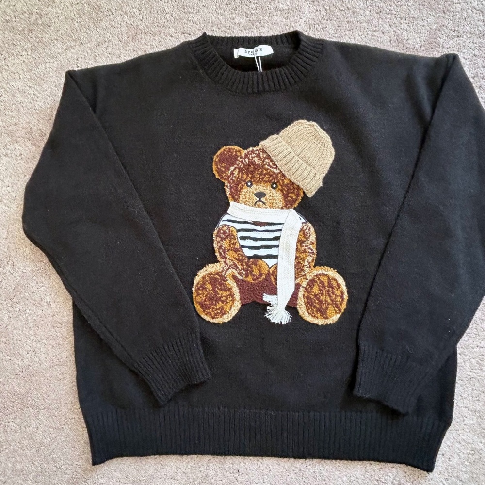 NWT soft warm knit pullover with 3D textured bear wearing a beanie and scarf - Picture 6 of 11